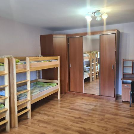 Liela Guest Apartament Liepāja Esterno foto