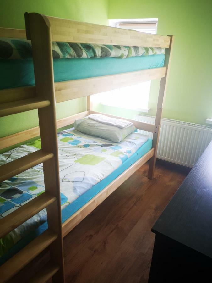 Liela Guest Apartament Liepāja Esterno foto